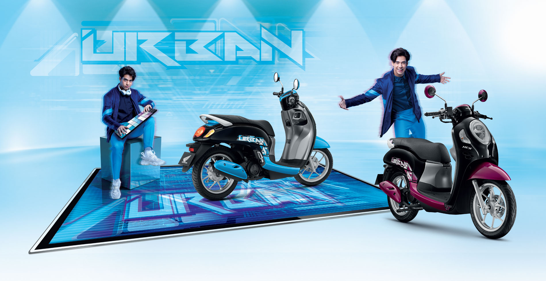 កាន់តែប្លែកជាមួយ All New SCOOPY ស៊េរី CLUB12! បង្ហាញស្ទាយបែប UNIQUE ជឿជាក់ រចនាយ៉ាងពិសេស អមដោយខ្សែបន្ទាត់ អូសកាត់ទទឹងនិមិត្តសញ្ញា CXII ដែលបង្កប់អត្ថន័យដ៏ UNIQUE របស់ CLUB12 ទាក់ទាញគ្រប់ក្រសែភ្នែក។ ស្ទីគ័រថ្មី រចនារំលេចនូវនិមិត្តសញ្ញា HONDA អមដោយខ្សែបន្ទាត់ ស៊ីជាមួយ GRAPHIC ទឹកប្រាក់ លាយស នៃ​ CXII ធ្លោរឡើង សមសួនទាន់សម័យទំនើប។ជាលើកដំបូងដែល Smart Key ត្រូវបានបំពាក់លើ All New SCOOPY ស៊េរី CLUB12 កាន់តែទំនើប ផ្តល់សុវត្ថិភាពខ្ពស់ដោយសម្លេងរោទ៏ និងងាយស្រួលគ្រប់គ្រងការចាប់ផ្តើម និងបញ្ឈប់ម៉ូតូ។